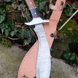 Couteau Kukkri Kukri Manche Bois Garde Nickel Lame Acier Damas 256 COuches Etui Cuir Fab Artisan 00