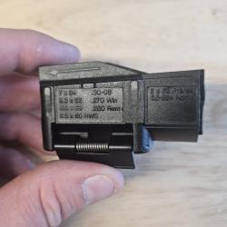 Chargeur R93