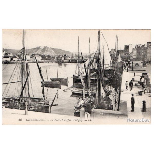 CPA- MARINE - CHERBOURG - Le Port et le Quai Caligny  N3400