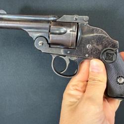 HARRINGTON RICHARDSON AUTO EJECTING HAMMERLESS calibre 38 sw
