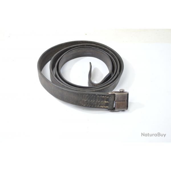 Ancienne bretelle MP38 Allemand WW2. Usage