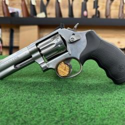 SUPERBE SMITH & WESSON 617 6 22LR 10COUPS