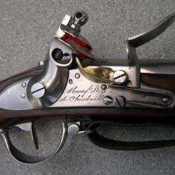 TRES BEAU FUSIL DE VOLTIGEUR 1816 C , attribué a la 2 iem légion de la Garde Nationale Parisienne .