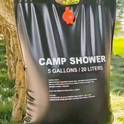 DOUCHE EXTERIEURE 20 LITRES CHAUFFEE AU SOLEIL FINI LE SEL SUR LA PEAU EN SORTANT DE LA PLAGE !
