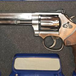 Smith et wesson 617-6