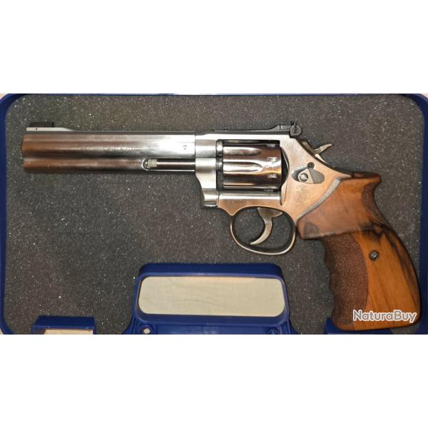Smith et wesson 617-6