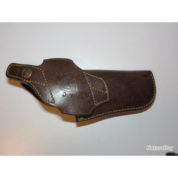 holster cuir gaucher pour revolver 4 pouces
