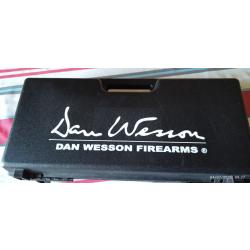 dan wesson 715 cal 4.5mm