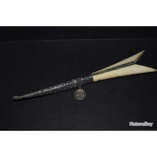 couteau OTTOMAN circa fin XIX e manche en ivoire fourreau en argent pas de poinon