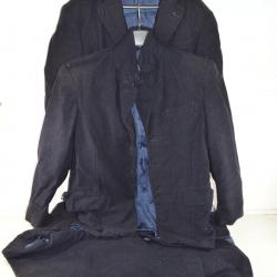 Lot de trois vestes anciennes style militaire, taille S. Reconstitution, théatre, cinéma costume