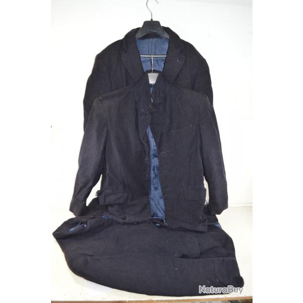 Lot de trois vestes anciennes style militaire, taille S. Reconstitution, thatre, cinma costume