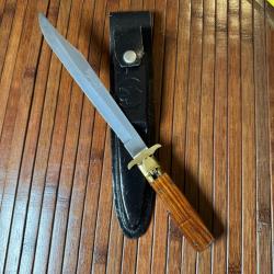 COUTEAU POIGNARD A LAME D'ESTAING LÉOPARD EXCELLENT ÉTAT DANS SON ÉTUIS DE CEINTURE
