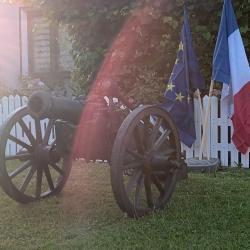 Grande réplique de canon pour la décoration de châteaux et de restaurants faire exploser un pétard