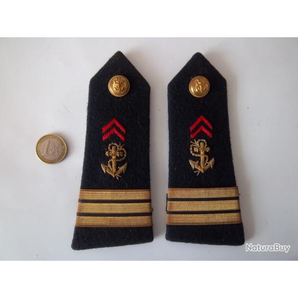 lot paulettes capitaine officier infanterie coloniale quipement militaire