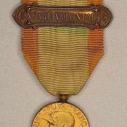 Médaille et agrafe Engagé Volontaire années 30/40