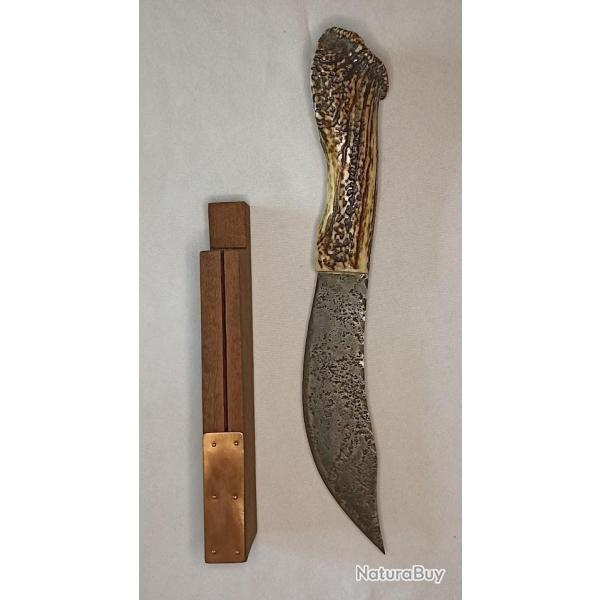 Couteau de Chasse en bois de Cerf