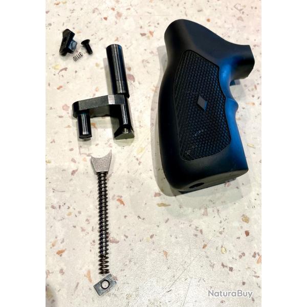 Lot de pices pour Revolver ARMINUS Modle HW38 Calibre 38 Spcial