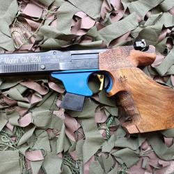 pistolet morini cm 32m cal 32sw avec 4 chargeurs