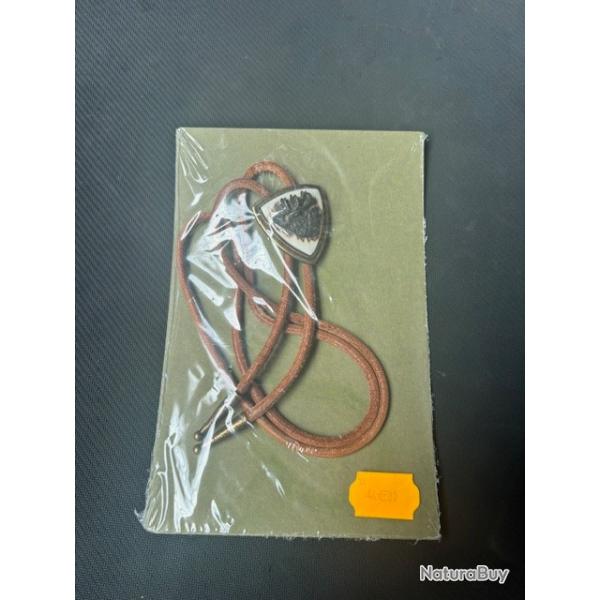 bolo marron avec motif cerf cuir vritable destockage chasse enchere