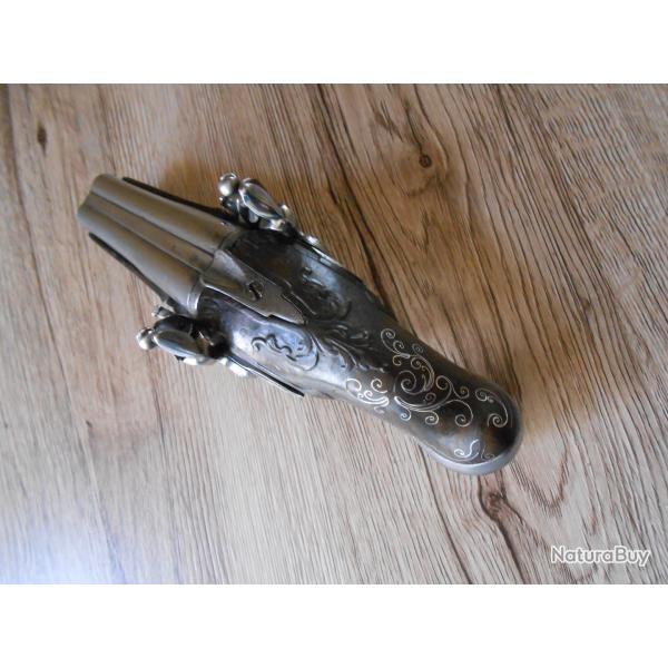 Pistolet silex  double canons XVIIIme Sicle