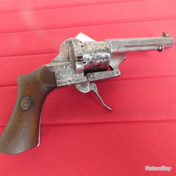 revolver a broche Lefaucheux authentique cal 7mm fonctionne trs bien