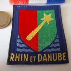 écusson militaire Rhin et Danube 6.05 cms X 6 insigne armée de terre