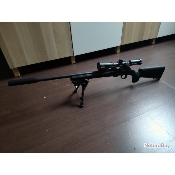 CZ 457 Varmint Synthtique .22lr bien quipe, en tat neuf