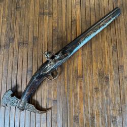 PISTOLET A SILEX ORIENTAL BRISE CRÂNE EN FER DE HACHE FANTASIA DEBUT 1900