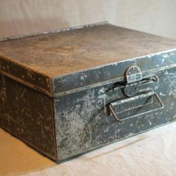 Rare caissette en aluminium RAF britannique AIR MINISTRY datée 1940 teinte bleue RAF (lib)