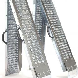 Lot de 2 rampe de chargement stries antidérapantes et plaques de stabilisations intégrées