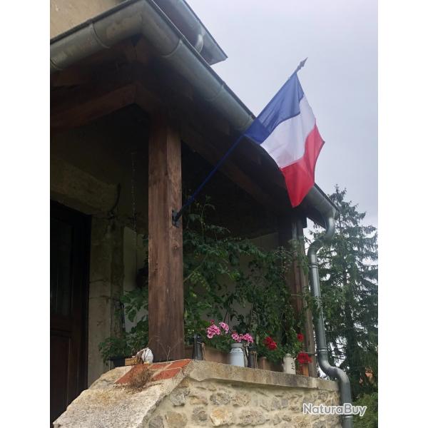 drapeau de faade BBR