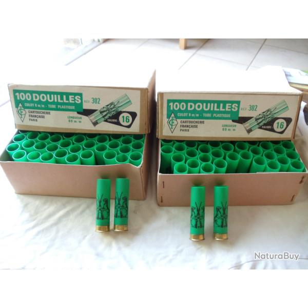 2 Botes ancienne complte de 100 douilles plastique de la cartoucherie franaise en calibre 16.
