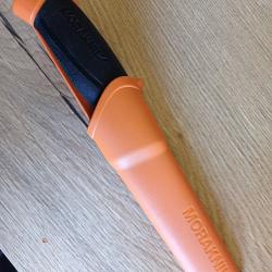 Couteau spypoint morakniv