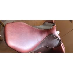 Vente selle et housse de selle + sangle de chez decathlon très peu utilisé acheter neuf 550  tout