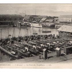 CPA - MARINE MILITAIRE -" CHERBOURG "- L'Arsenal - Le Poste des Torpilleurs N°3492