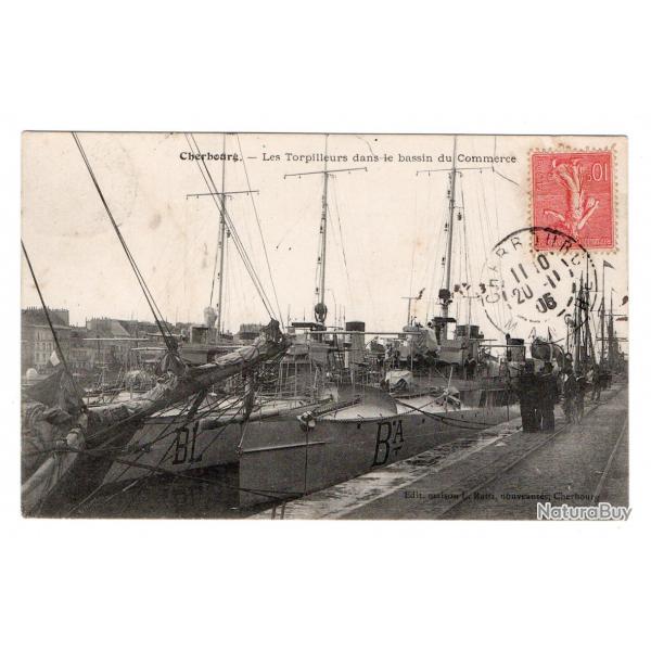 CPA - MARINE MILITAIRE -" CHERBOURG "- Torpilleurs dans le Port du Commerce N3494