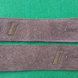Lot de deux pattes d'épaule au grade de 1° Classe-Armée Française année 50 4a.