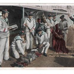 CPA - MARINE MILITAIRE -La Vie du Marin - École de Façonnage N°3258