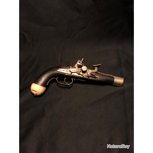 Pistolet  silex platine  Chenapan d'Afrique du Nord Algrie Maroc Berbre europen Italie Espagne