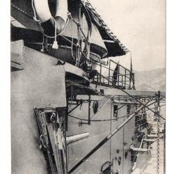 CPA - MARINE DE GUERRE -L'Avant - Pont d'un Cuirasse  N°3017