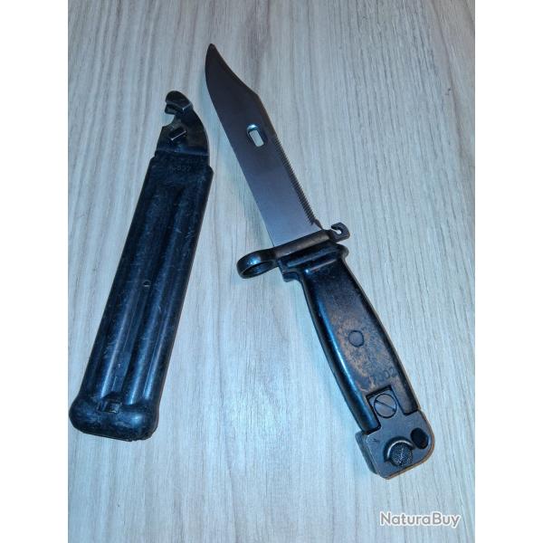Baonnette AKM de stock Yougoslave