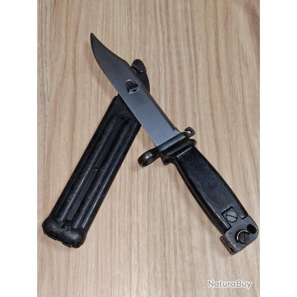 Baonnette AKM de stock Yougoslave