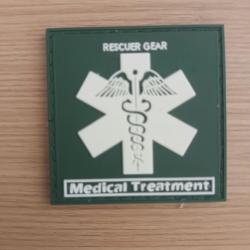écusson brodé emblème médecin sauveteur système scratch PVC 5/5 cm