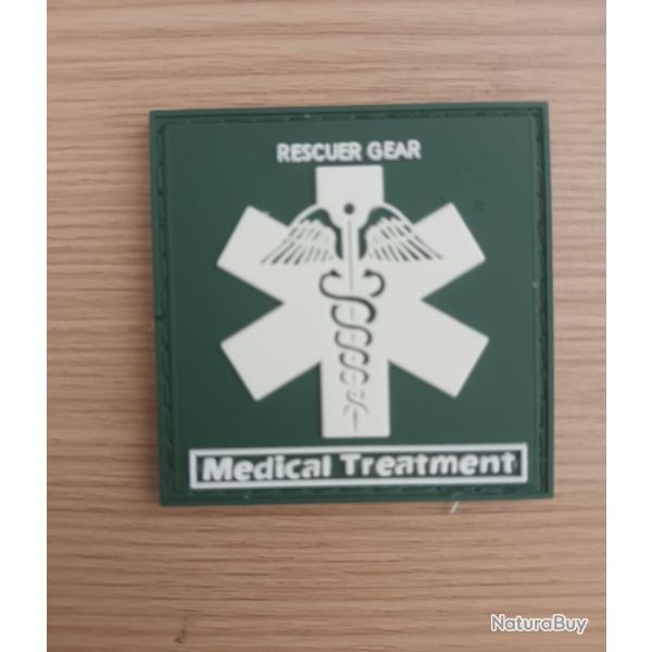 cusson brod emblme mdecin sauveteur systme scratch PVC 5/5 cm
