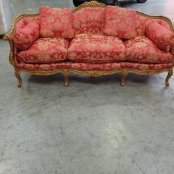 Canapé style Louis XV estampillés par maître menuisier