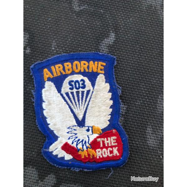 Insigne tissu cusson US ARMY 16