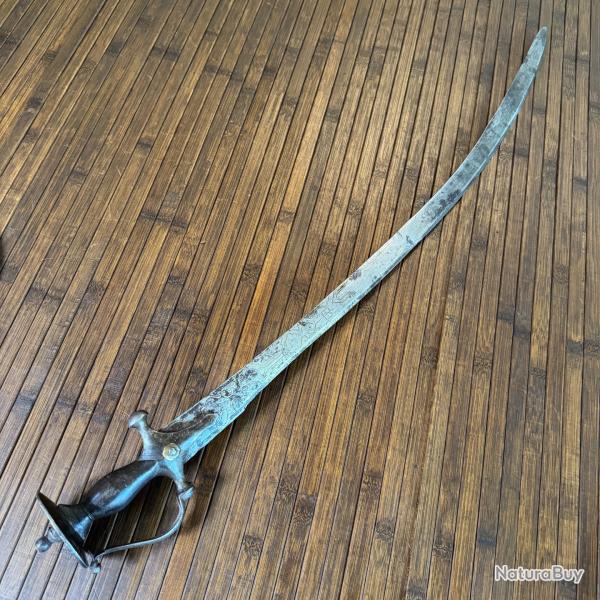 SABRE INDIEN TALWAR XVlll me  sicle LAME GRAVE A L'OR