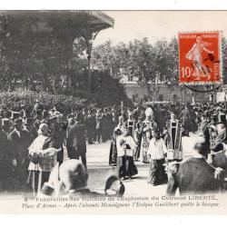 CPA -MARINE Militaire -Fun&eacute;railles des Victimes de l'Explosion du Cuirasse LIBERT&Eacute; N&deg;3278