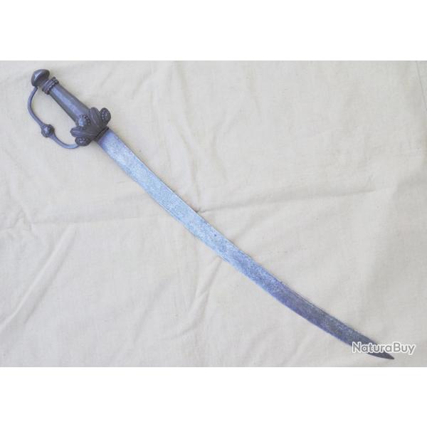 Sabre 18me de chasse Autrichien lame grave Vivat Pandur entirement en fer antique hunting sword