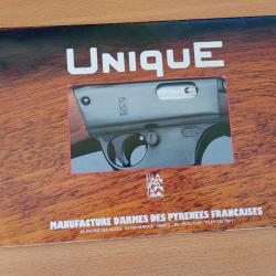 Dépliant arme Unique